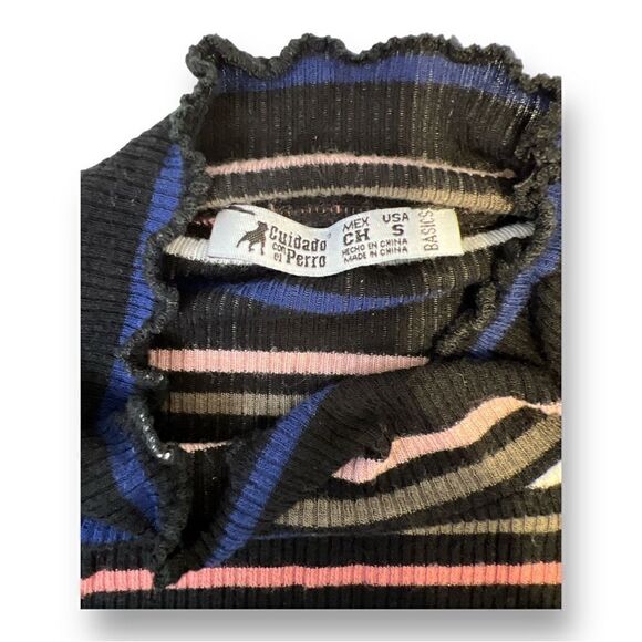 Cuidado Con El Perro Striped Top Size Small - Picture 3 of 4